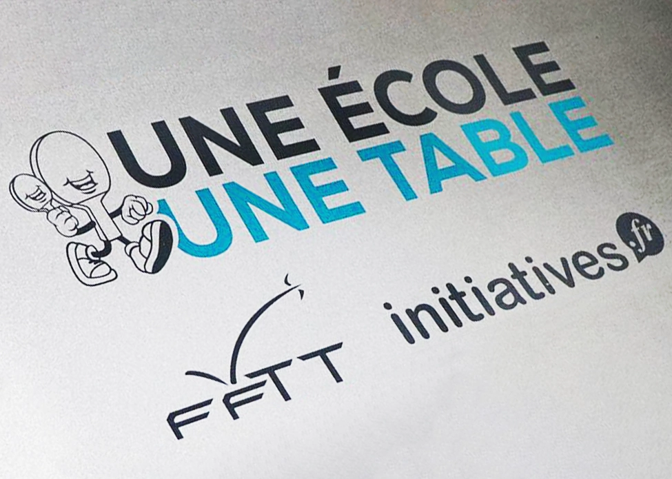 Photo des plaques des tables collectivités 510 dédiés au programme 1 école 1 table
