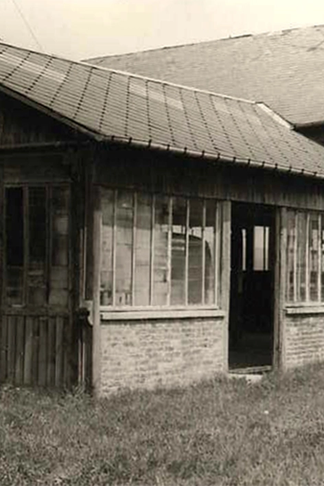 Photo de la menuiserie Cornilleau au lancement par Émile Cornilleau.